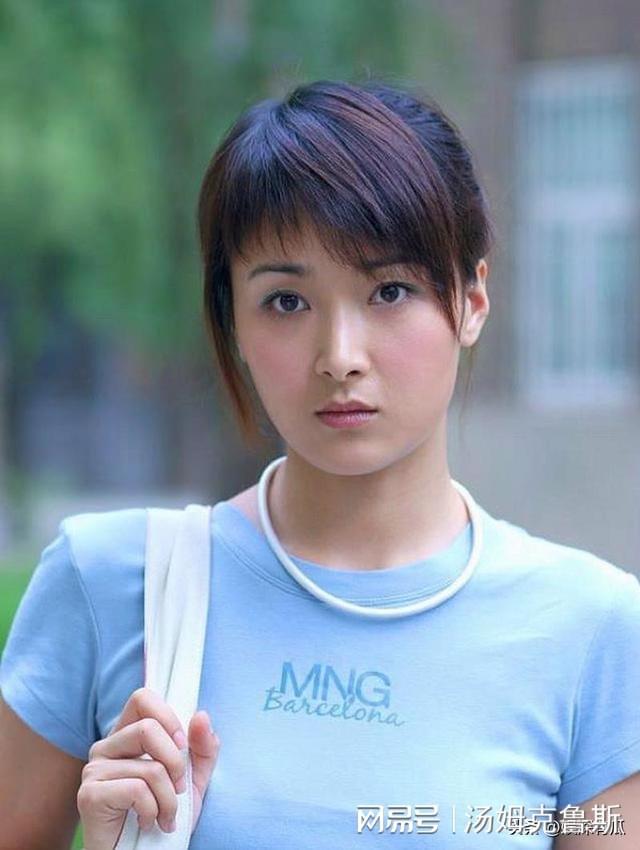 25如今再次搭档辛柏青终于火了出道20年不温不火45岁看着像(图6)