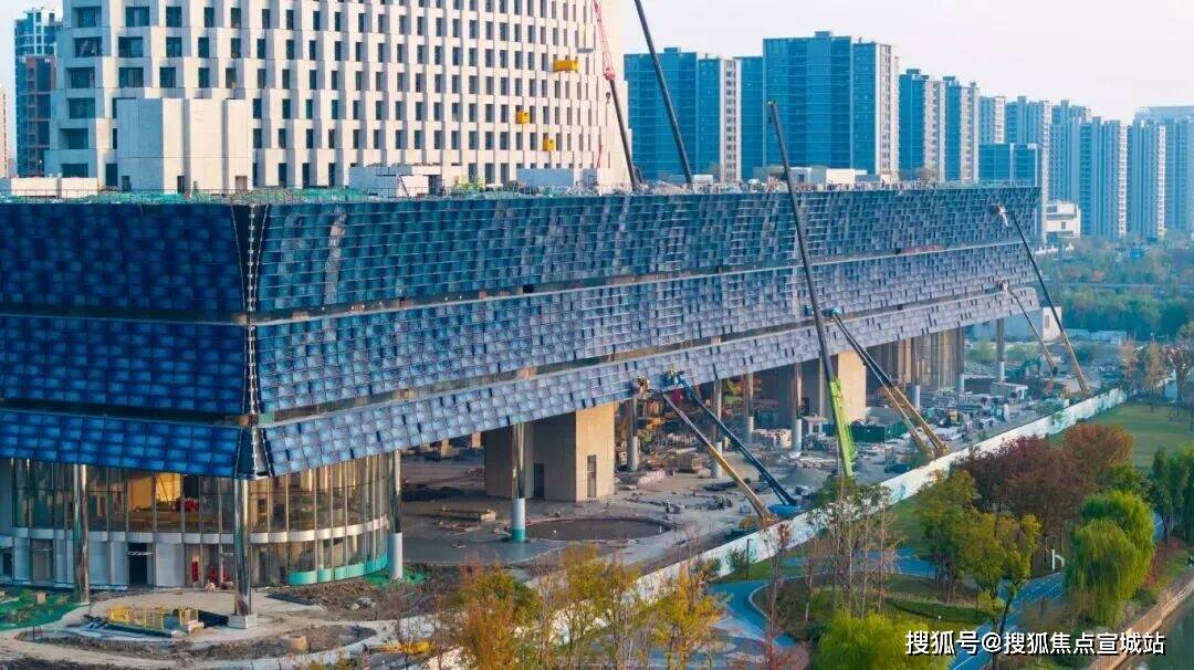 →楼盘详情→首页网站→楼盘百科→处电线小时热线滨江鸣澜里售楼处电话→滨江鸣澜里售楼中心电话(图4)