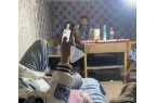 、住废弃商铺亲自回应果然有情况异瞳少年真